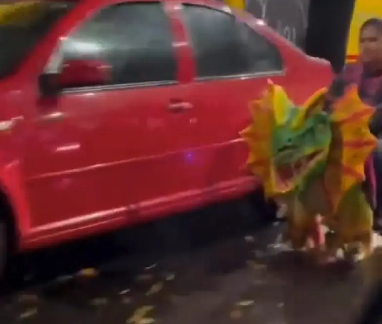 En plataformas de comercio electrónico, el precio de estos dinosaurios varía entre 8 mil y 28 mil pesos. Captura de pantalla.