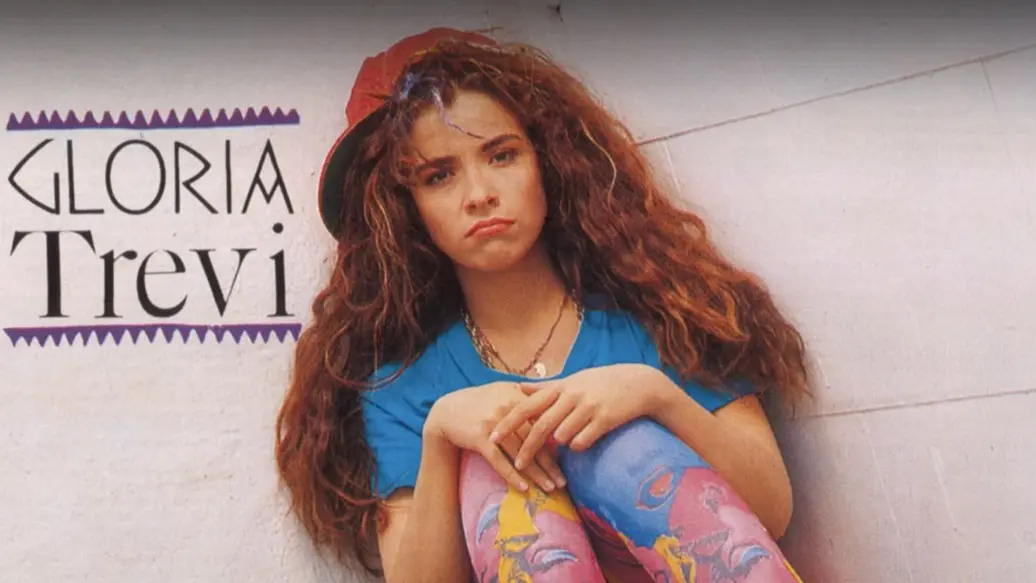 En 1997 su carrera sufrió un duro golpe al ser acusada, junto con Sergio Andrade, de corrupción de menores y secuestro. 