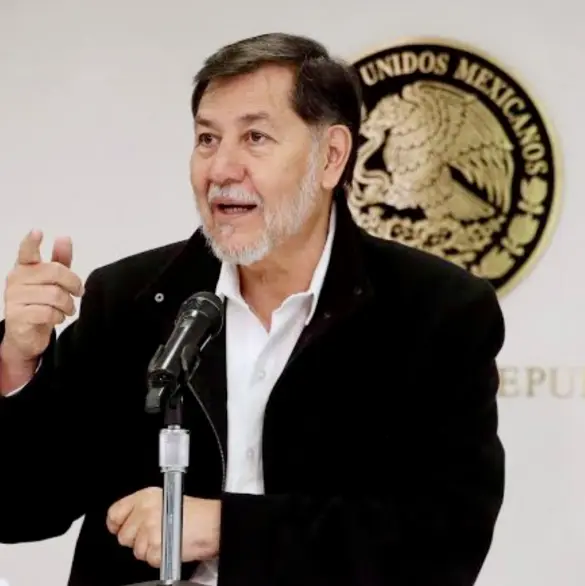 Tenso cruce entre Noroña y reportero de TV Azteca por su propiedad de 12 mdp