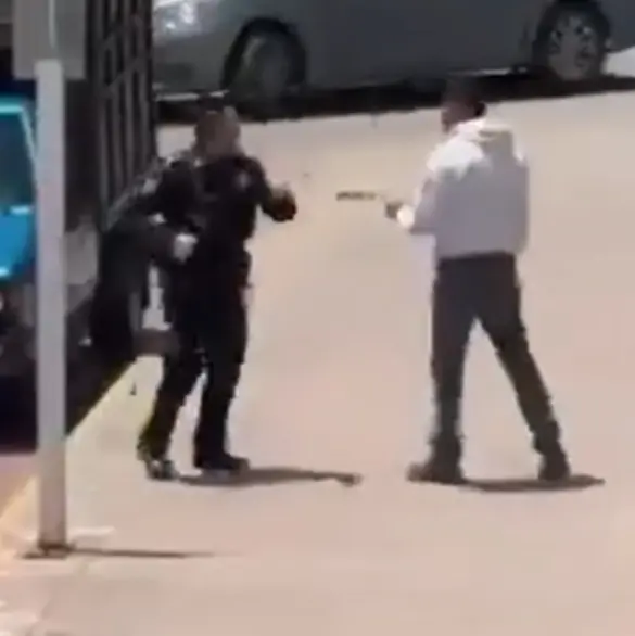 Conductor golpea e intenta atropellar a policía en Calpulalpan, Tlaxcala