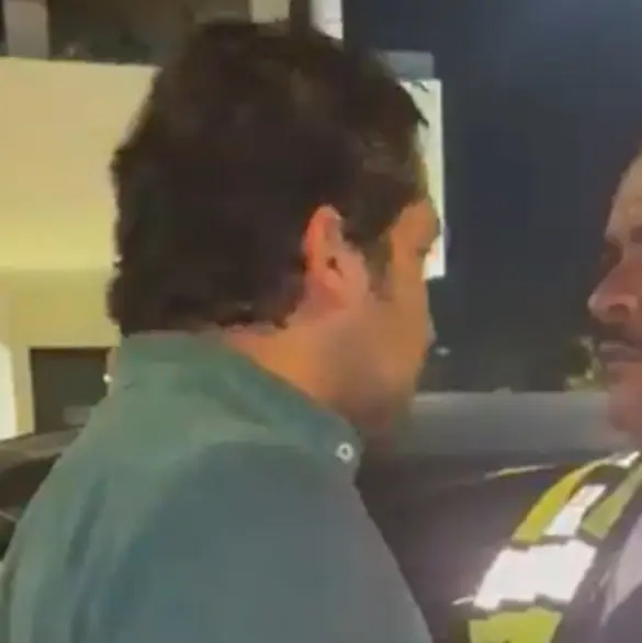 Surge "Lord Qué te importa": funcionario ebrio encara a policías en Guadalajara