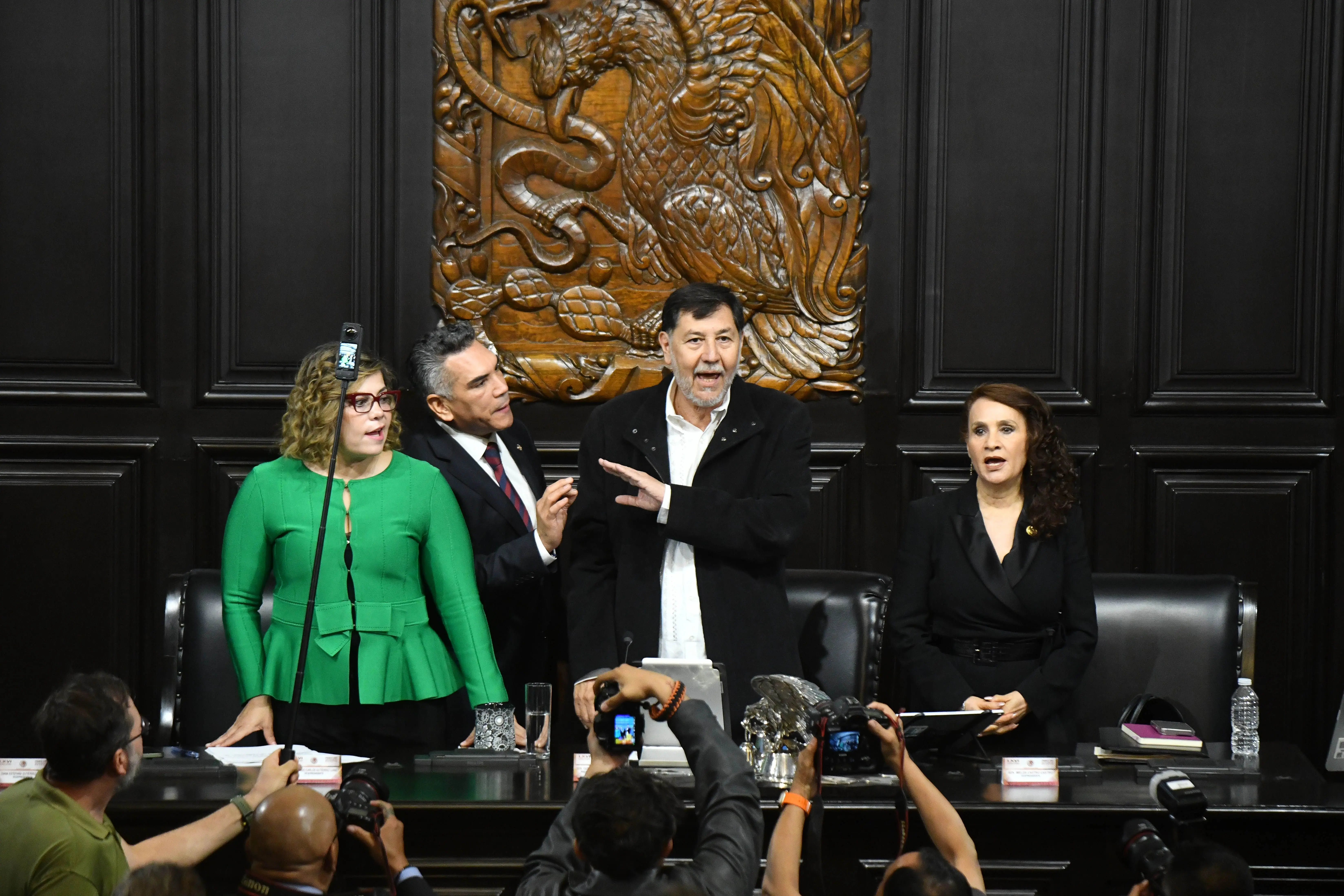 Noroña y Añito Moreno se fueron a los golpes. Cuartoscuro.
