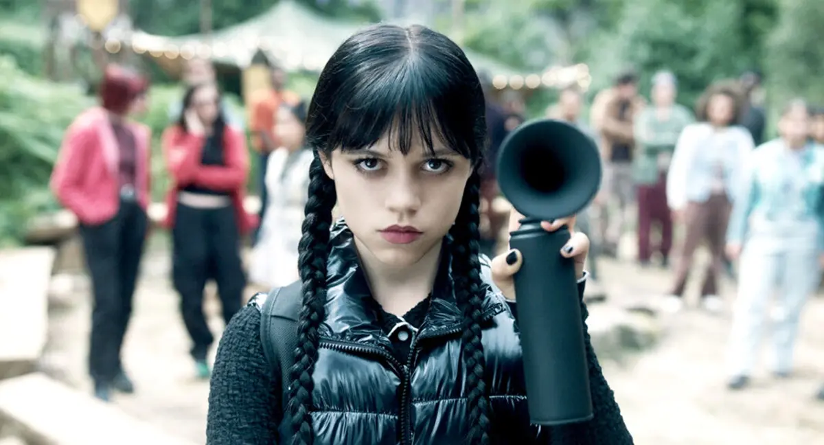 Merlina: Temporada 2 Parte 2 (3 de septiembre). Los poderes psíquicos de Merlina fallan, y ella hará lo que sea para recuperarlos, porque hay algo muy importante en juego: la vida de Enid.