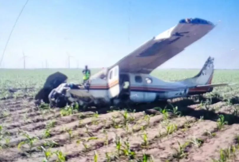 Hasta el momento, se desconoce quién es el propietario de la avioneta con matricula XB-BZK. Hasta el momento, se desconoce quién es el propietario de la avioneta con matricula XB-BZK.