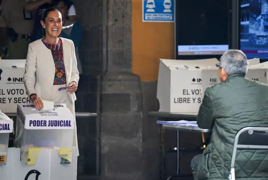 Sheinbaum durante su participación en la elección judicial. Especial