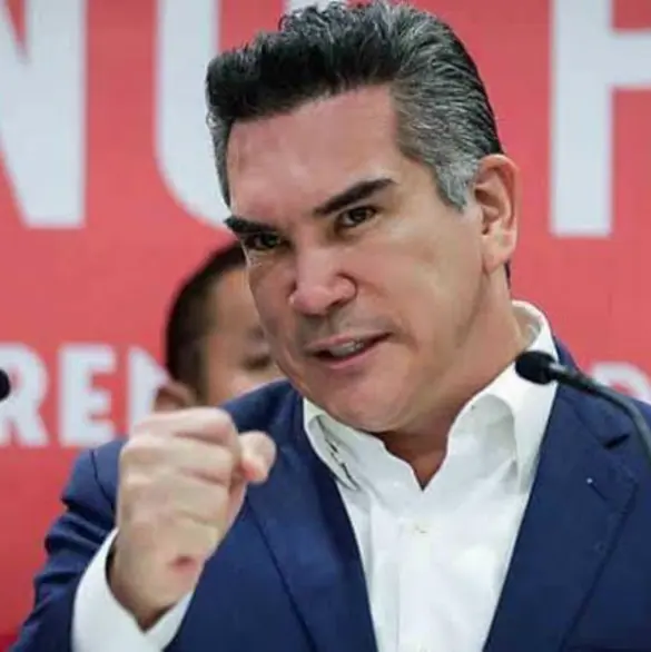 Alito Moreno acude a sesión de Noroña tras pelea en el Senado