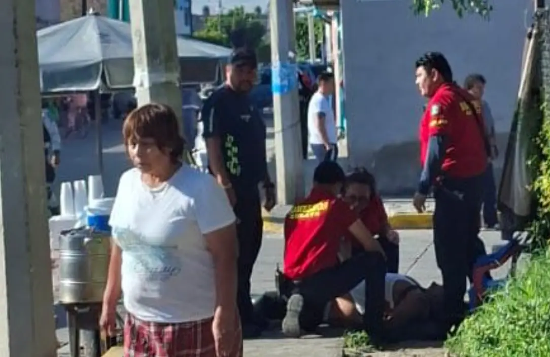 Vecinos y transeúntes que se encontraban cerca de la deportiva expresaron su consternación ante el ataque, X.