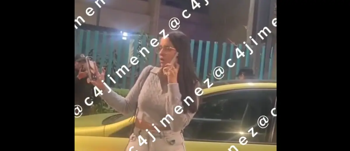 La joven era la acompañante de la mujer alcoholizada. Especial.