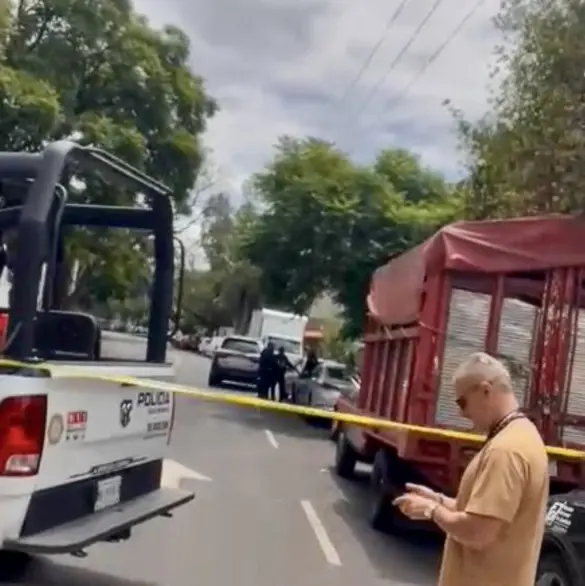 Hallan a hombre maniatado y sin vida en calles de Coyoacán