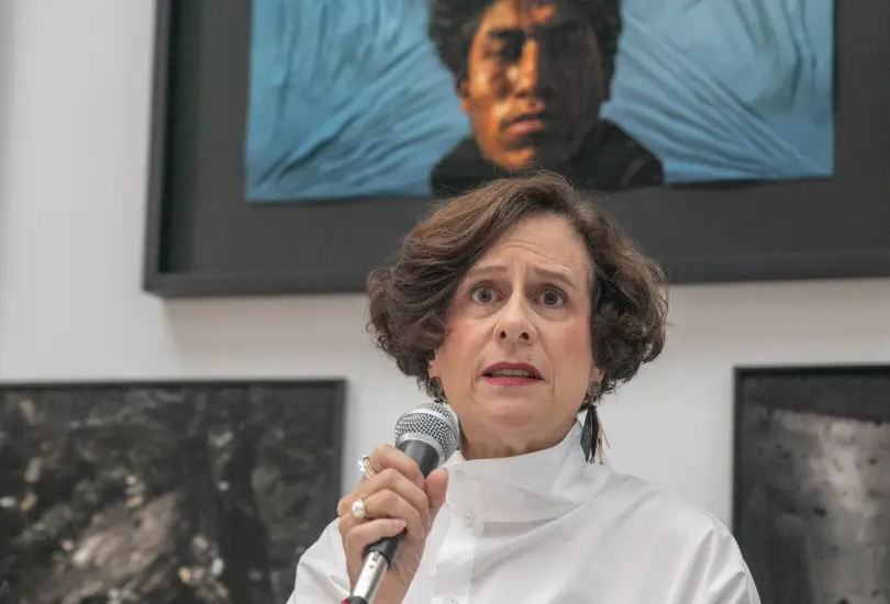 Denise Dresser revela cómo su ex esposo le quitó a sus hijos Denise Dresser revela cómo su ex esposo le quitó a sus hijos