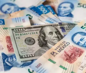 Peso inicia semana con ligera recuperación frente al dólar