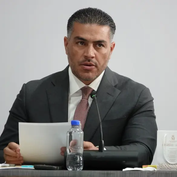 Harfuch anuncia decomiso de arsenal y 150 kilos de metanfetamina en Culiacán