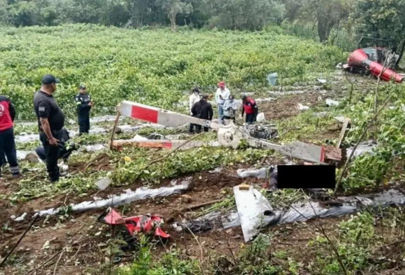Autoridades investigan las causas del desplome. Autoridades investigan las causas del desplome.