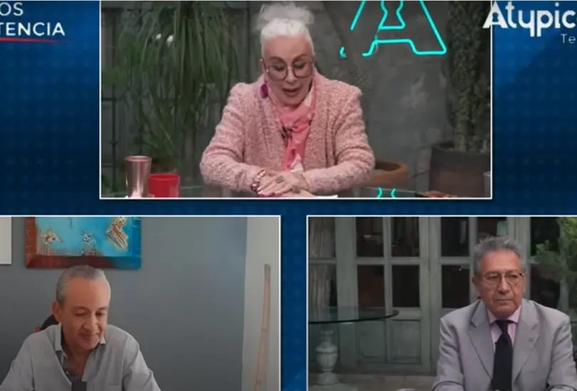 Lee un poco de historia: Laura Zapata modera violenta pelea entre opositores Lee un poco de historia: Laura Zapata modera violenta pelea entre opositores