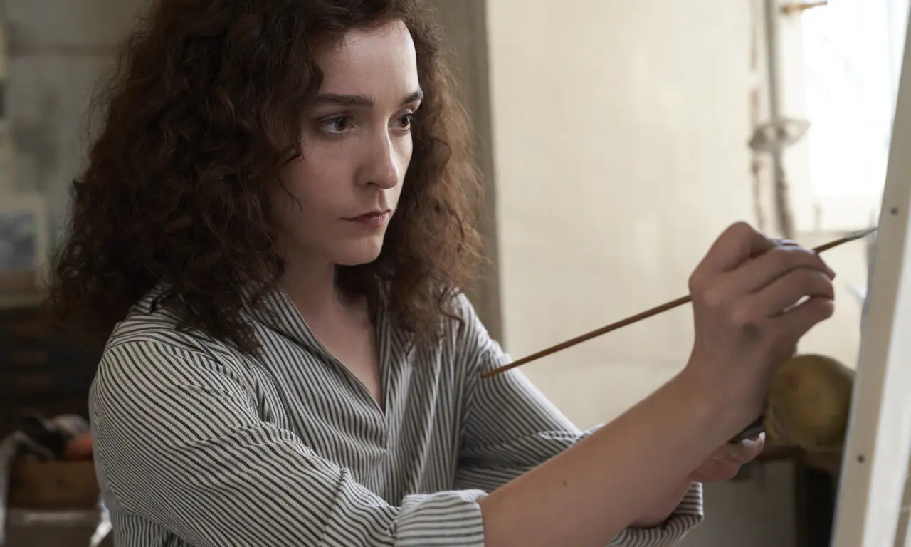  Thor Klein y Lena Vurma explican la búsqueda de Olivia Vinall para encarnar a Leonora Carrington, la colaboración con coproductores mexicanos y cómo la resiliencia de la artista inspiró cada escena del filme. 