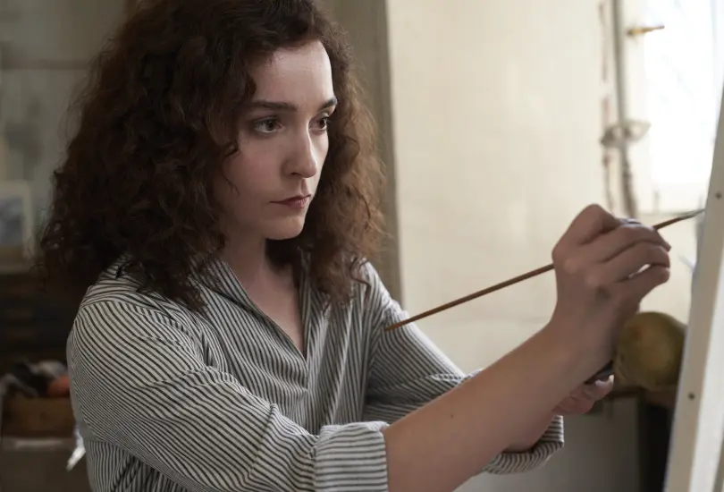 Thor Klein y Lena Vurma explican la búsqueda de Olivia Vinall para encarnar a Leonora Carrington, la colaboración con coproductores mexicanos y cómo la resiliencia de la artista inspiró cada escena del filme. Thor Klein y Lena Vurma explican la búsqueda de Olivia Vinall para encarnar a Leonora Carrington, la colaboración con coproductores mexicanos y cómo la resiliencia de la artista inspiró cada escena del filme.