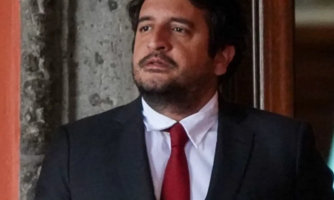  Sheinbaum recordó que su administración se inspira en el pensamiento juarista, donde “no puede haber gobierno rico con pueblo pobre”.
 