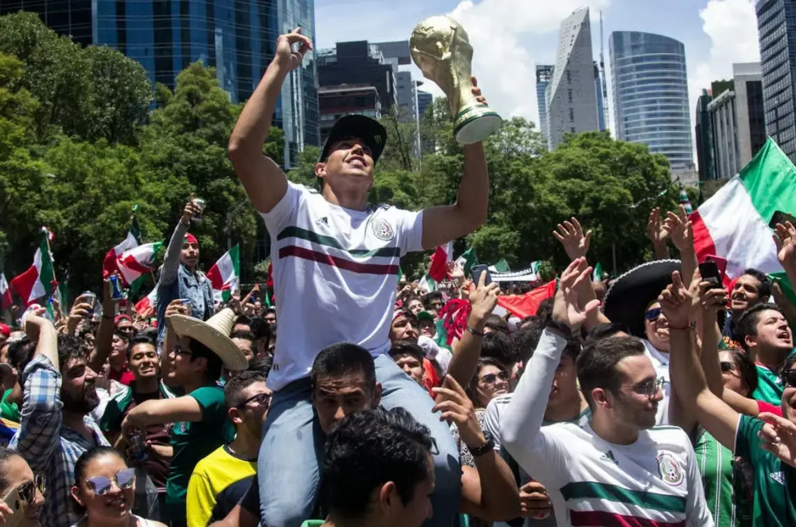 México se alista para recibir a millones de personas durante el Mundial de Futbol. Especial