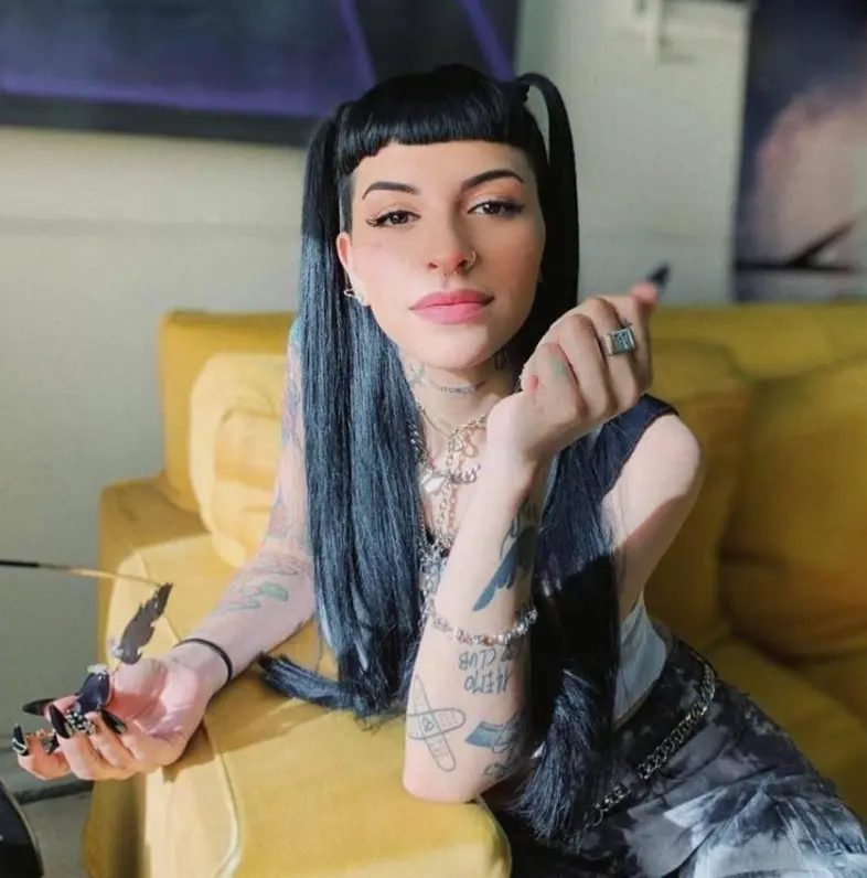 Fue en abril de 2025 cuando Cazzu volvió a la música con el álbum 'Latinaje'.