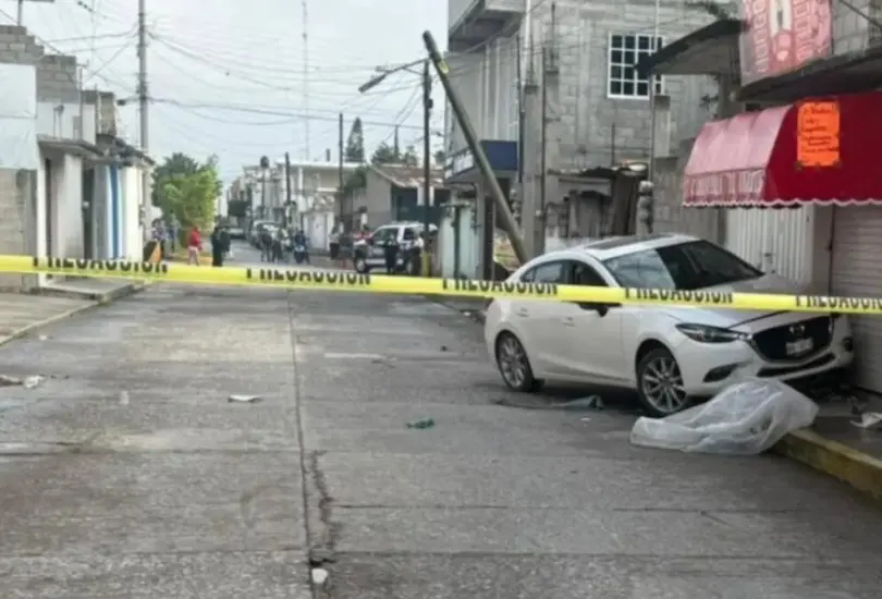 Así quedó el vehículo en el que fue atacado a balazos el juez, Víctor Hugo Matadamas Barranco, tras un ataque armado. Así quedó el vehículo en el que fue atacado a balazos el juez, Víctor Hugo Matadamas Barranco, tras un ataque armado.