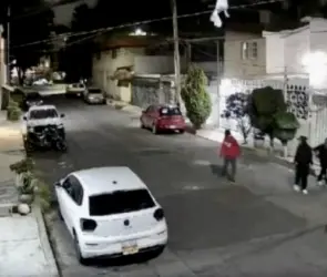 Graban a porros del Cetis 33 lanzando petardos y persiguiendo a estudiante