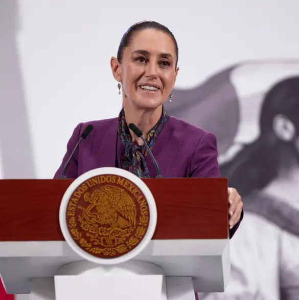Sheinbaum supera a AMLO en seguridad y programas sociales en su primer informe