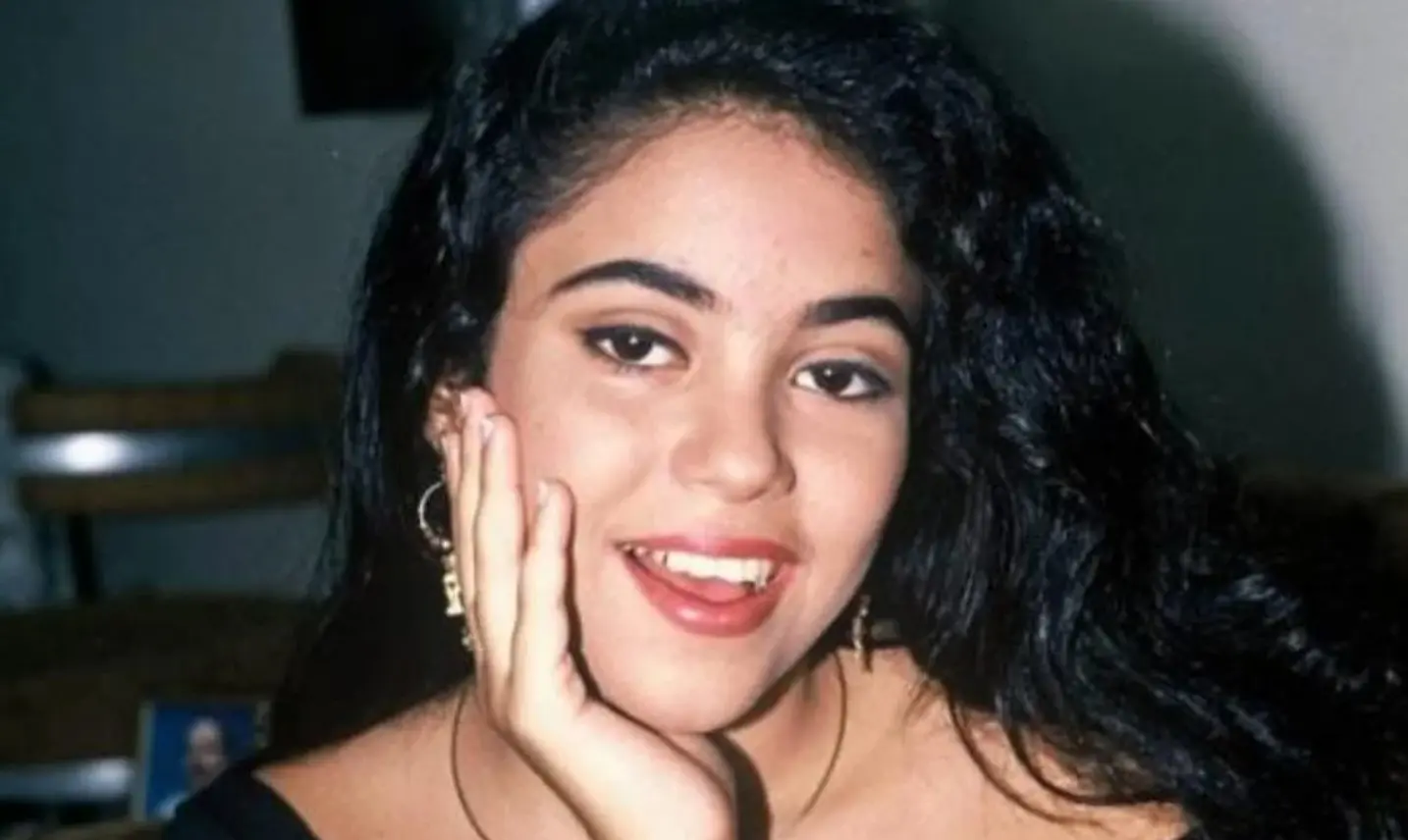 Su participación en el Festival de Viña del Mar en 1993, donde obtuvo el tercer lugar, le abrió puertas importantes en el mercado internacional.<br>