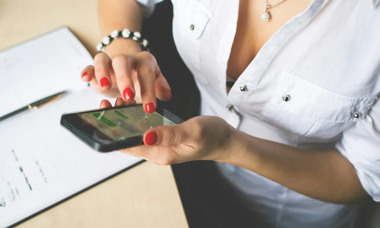  Fraude por SMS: la nueva a estafa que ofrece 5 mil pesos diarios 