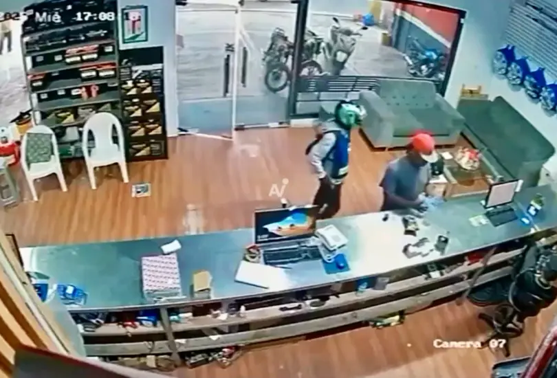 Sicario balea a comerciante en tienda; vecinos y perro lo detienen | VIDEO Sicario balea a comerciante en tienda; vecinos y perro lo detienen | VIDEO