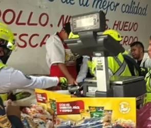 Trabajador de pollería queda atrapado en máquina moledora de carne en Tlalpan