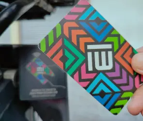 ¡Adiós tarjeta de plástico! Ya podrás entrar a Metro y Metrobús con tu celular