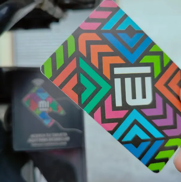 ¡Adiós tarjeta de plástico! Ya podrás entrar a Metro y Metrobús con tu celular