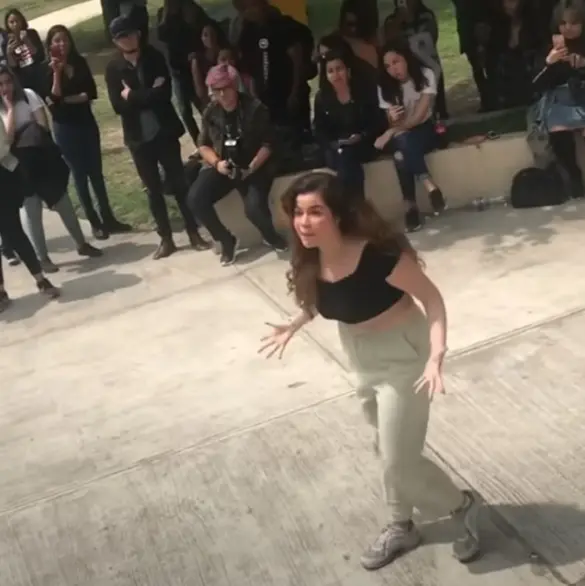 Así luce ahora Daniela del Río, joven viral por su baile feminista