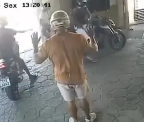 Del romance al miedo: pareja es asaltada mientras pedían habitación de motel