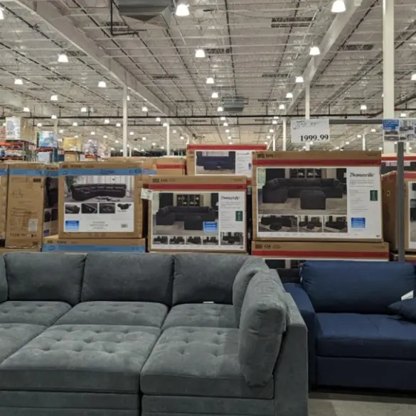 Mujer devuelve sillón en Costco después de 6 años y le regresan su dinero