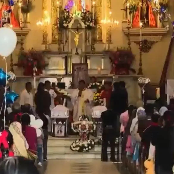 Dan último adiós a hermanitos de 10 y 11 años que murieron en temazcal en Puebla
