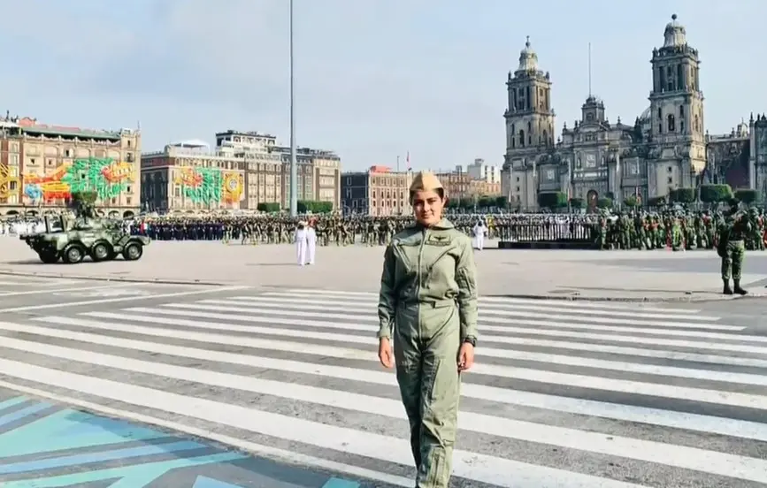 Gloria Cházaro fue la primera mujer en comandar un buque de La Marina. Especial | N+.
