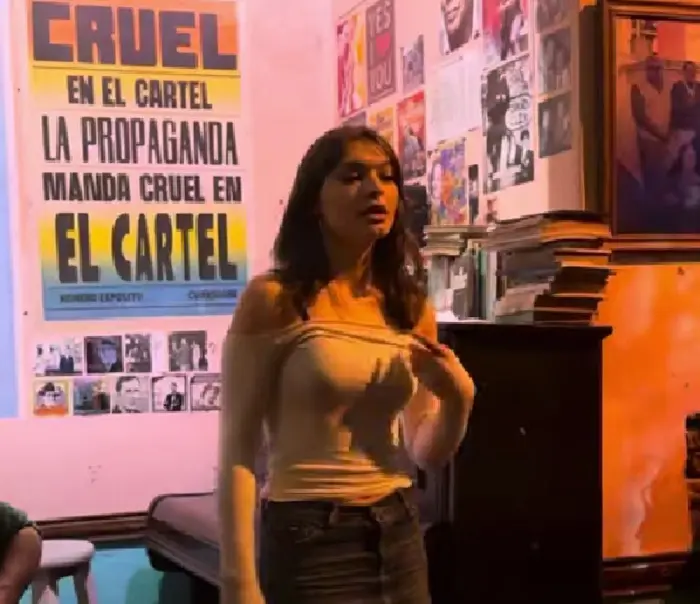 También forma parte del proyecto musical 'Bucle'.