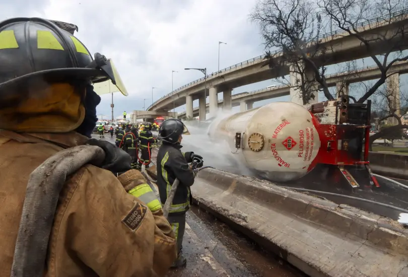 Esta tragedia volvió a colocar en el centro de la polémica a Gas Silza, filial de Grupo Tomza. Esta tragedia volvió a colocar en el centro de la polémica a Gas Silza, filial de Grupo Tomza.