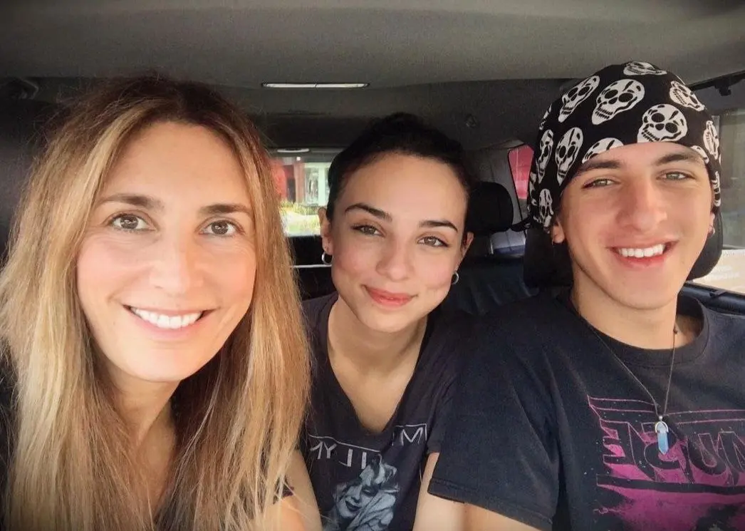 Fiona decidió continuar con el legado de su padre en el mundo de la actuación, mientras que Luca se dedica a la música.