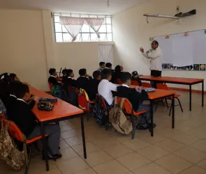 Un maestro, 28 alumnos: los estados con mayor carga docente en México