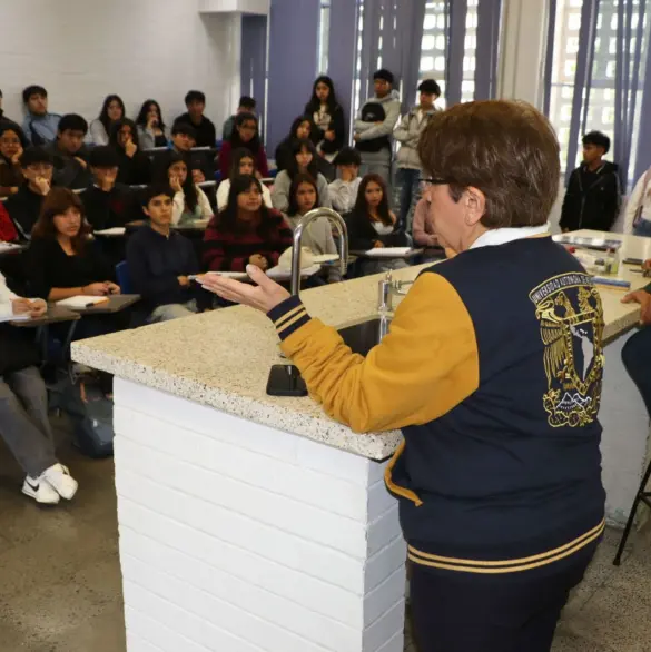 Carreras universitarias en México: ¿qué estudian más hombres y mujeres?