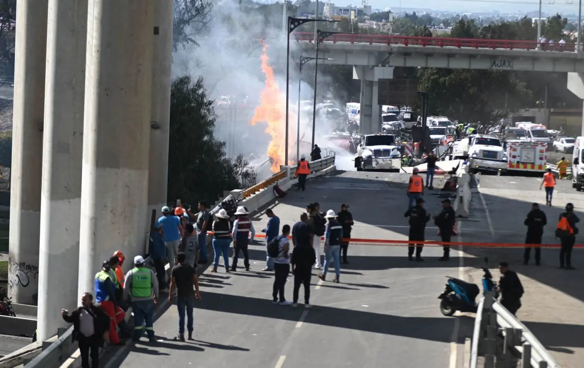 El accidente de la pipa dejó decenas de personas heridas y al menos 13 muertas. Cuartoscuro.