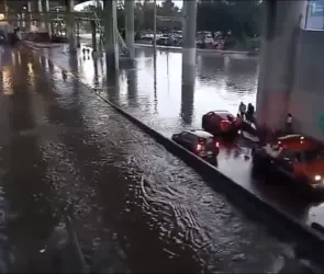 ¡Ahora bajo agua! Los videos de la inundación del Puente de la Concordia en Iztapalapa
