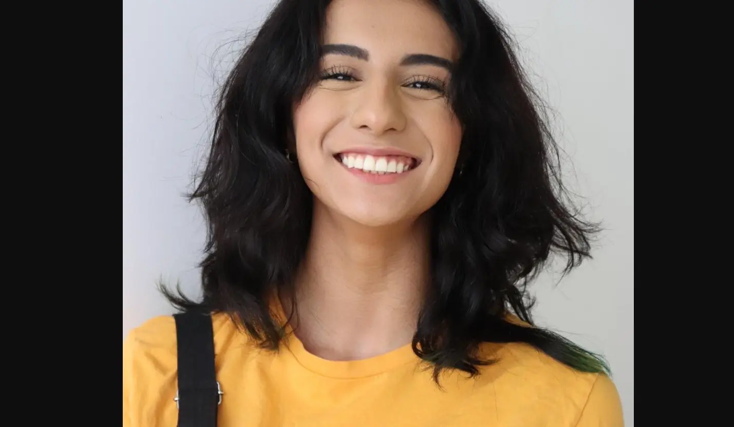 También tiene una cuenta alterna de Instagram donde da recomendaciones sobre los libros que lee.