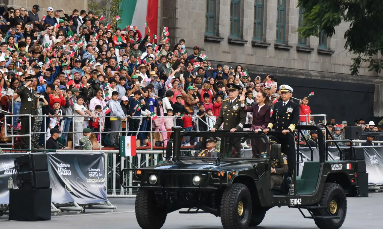  Sheinbaum encabeza su primer Desfile Militar 
