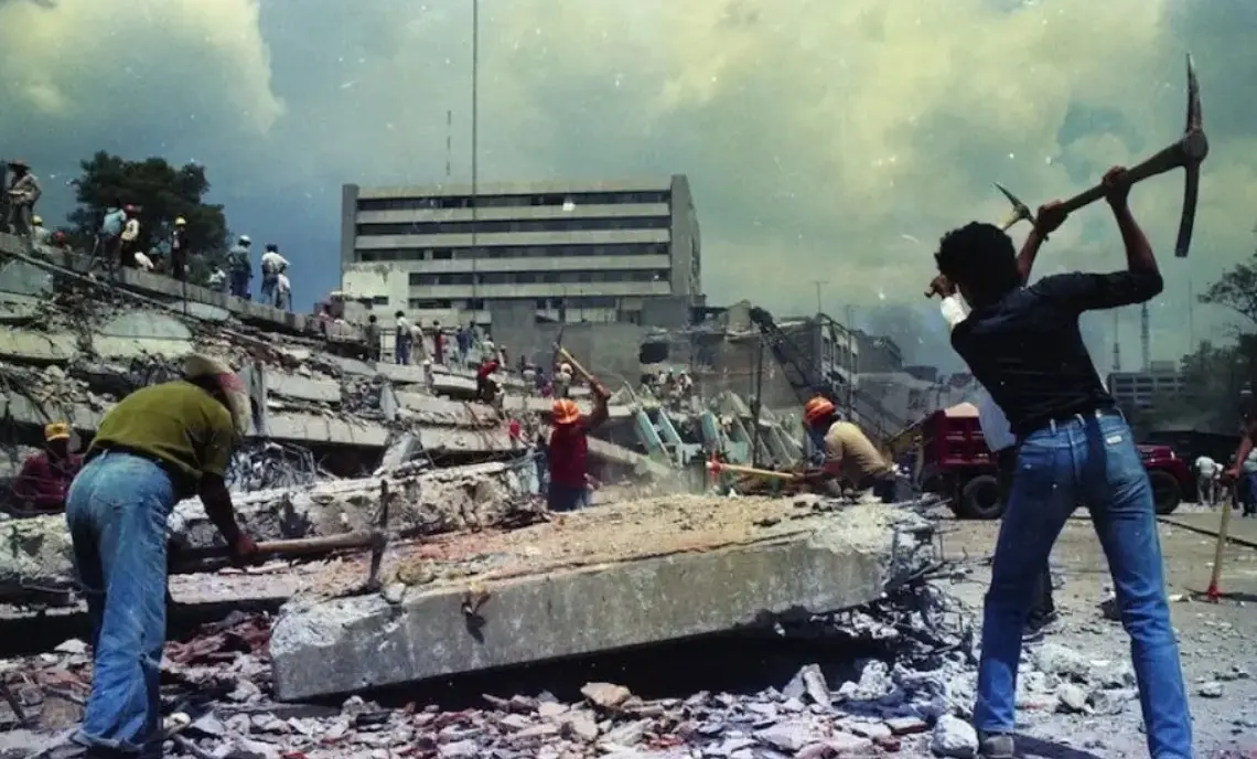 Las devastadoras imágenes del sismo de 1985. Especial.
