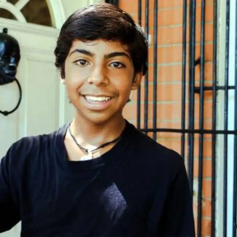 La idea era que Paco vendiera sus empanadas en los restaurantes Sanborns, pero al final no cerraron el trato porque el joven todavía no era mayor de edad.