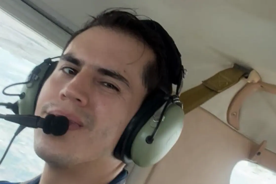 La aeronave siniestrada pertenecía a una escuela de aviación con sede en Mazatlán, Sinaloa. Facebook.