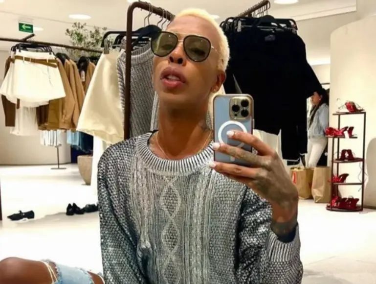 También está desaparecido su colega Instagram.